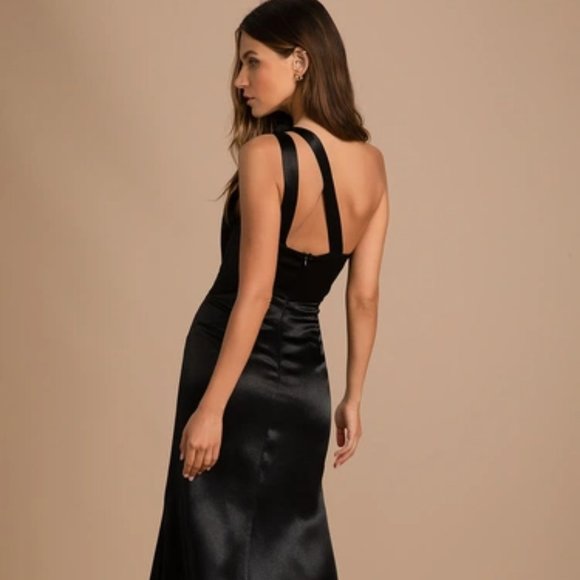 Lulu's On the Guest List Black Satin One-Shoulder Maxi Dress - Size M - Picture 2 of 2